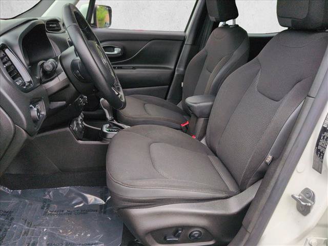 Used 2020 Jeep Renegade Altitude AWD/4WD image 16