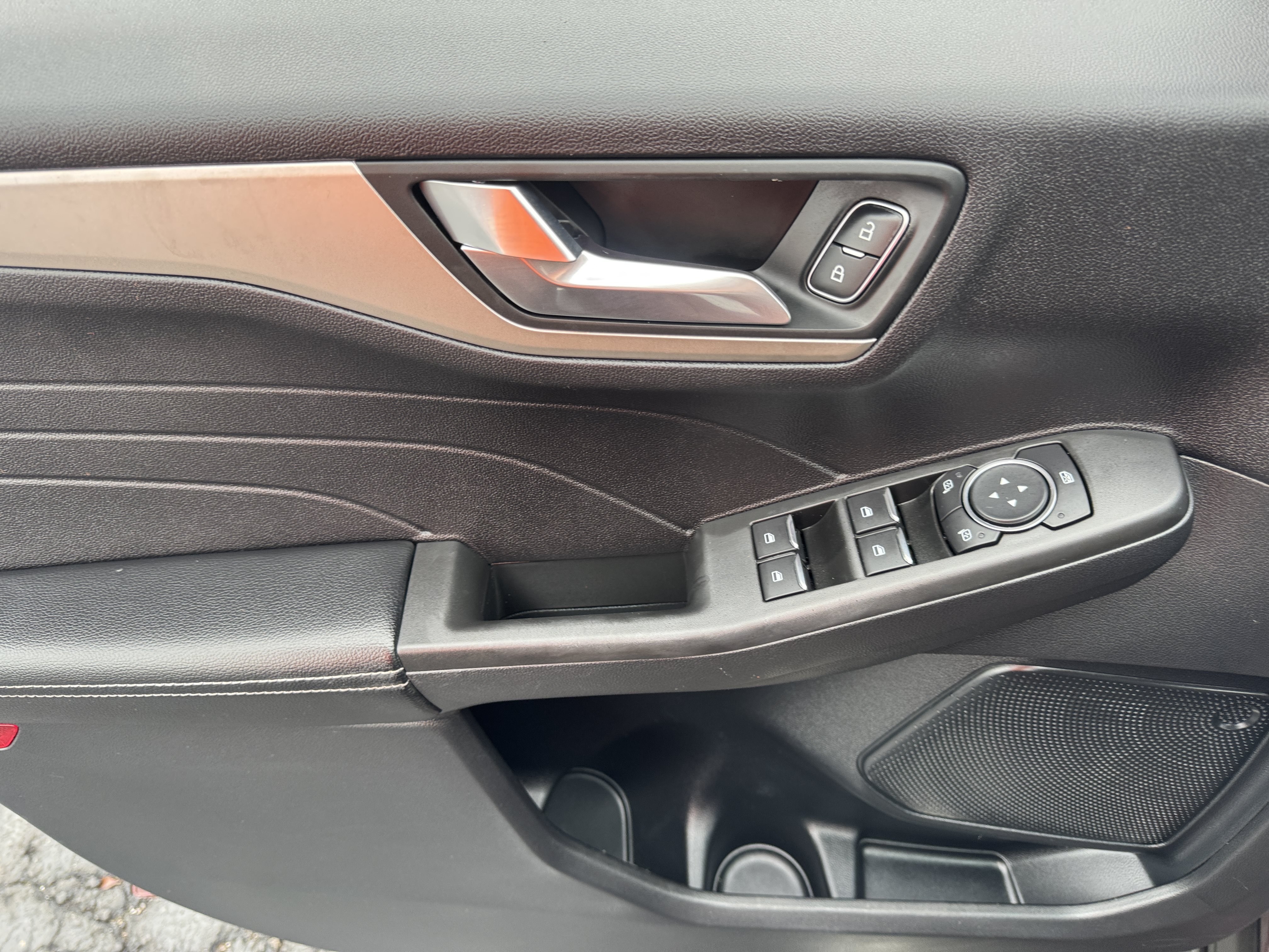 Used 2021 Ford Escape SE AWD/4WD image 17