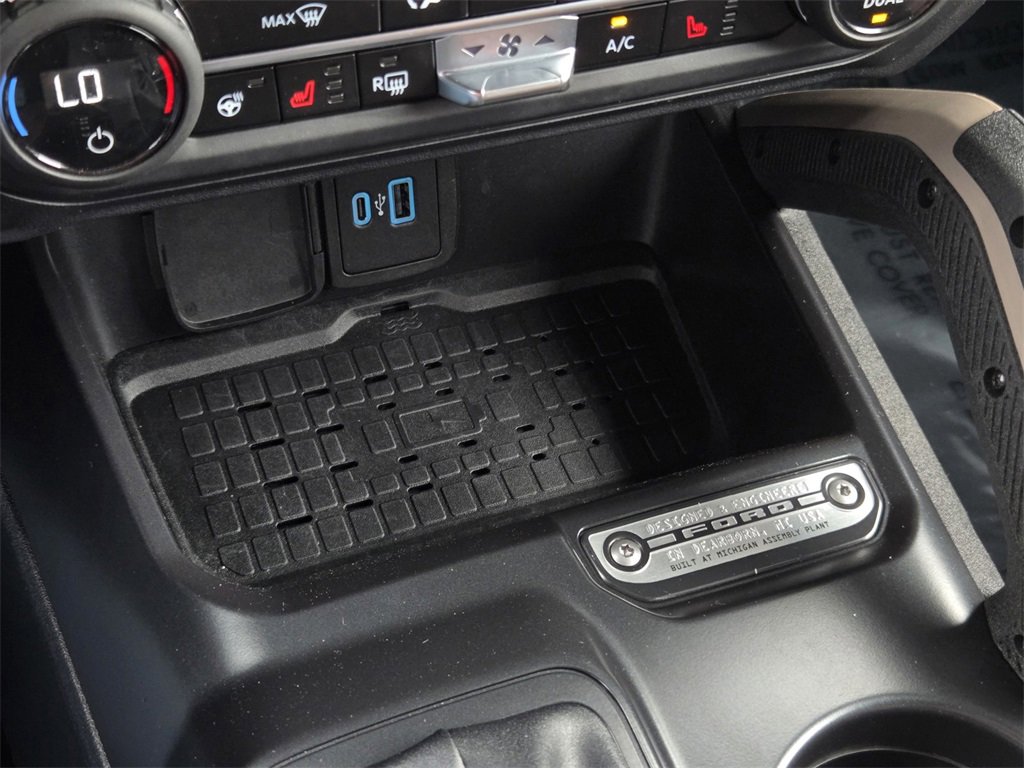 Used 2024 Ford Bronco Outer Banks image 23