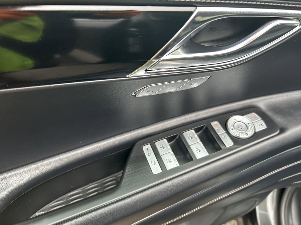 Used 2025 Genesis GV80 2.5T Standard image 16