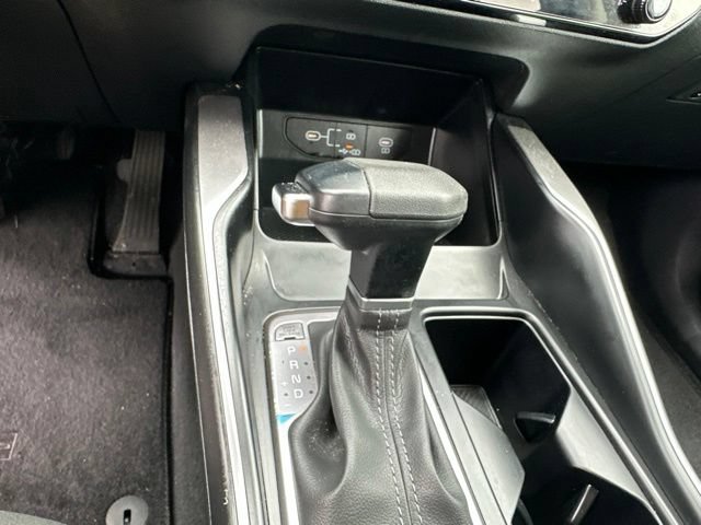 Certified 2025 Kia Sorento LX FWD image 33
