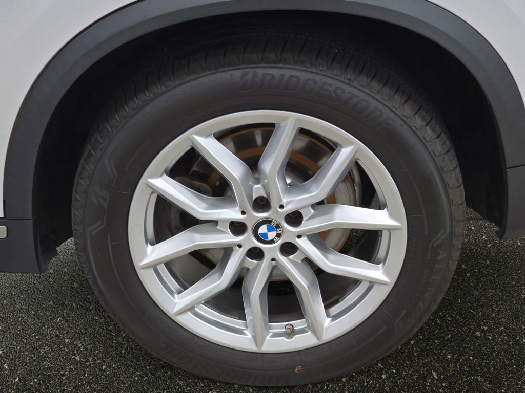 Certified 2022 BMW X5 sDrive40i w/ Parking Assistance Package image 32
