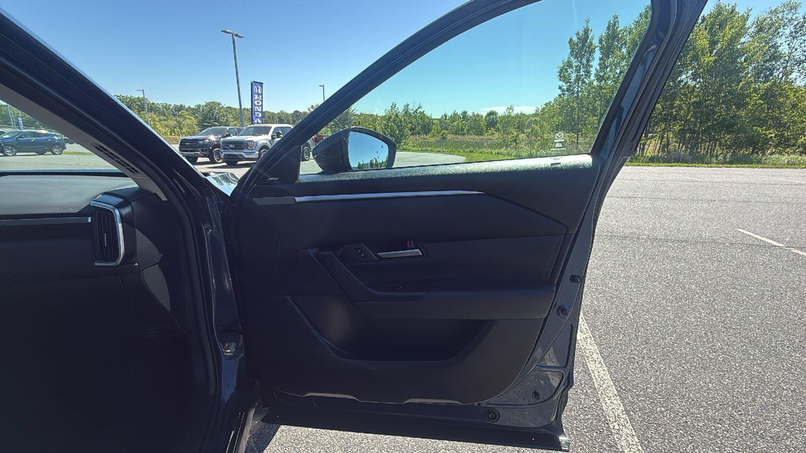 Used 2024 MAZDA CX-50 AWD 2.5 S w/ Cargo Package image 16