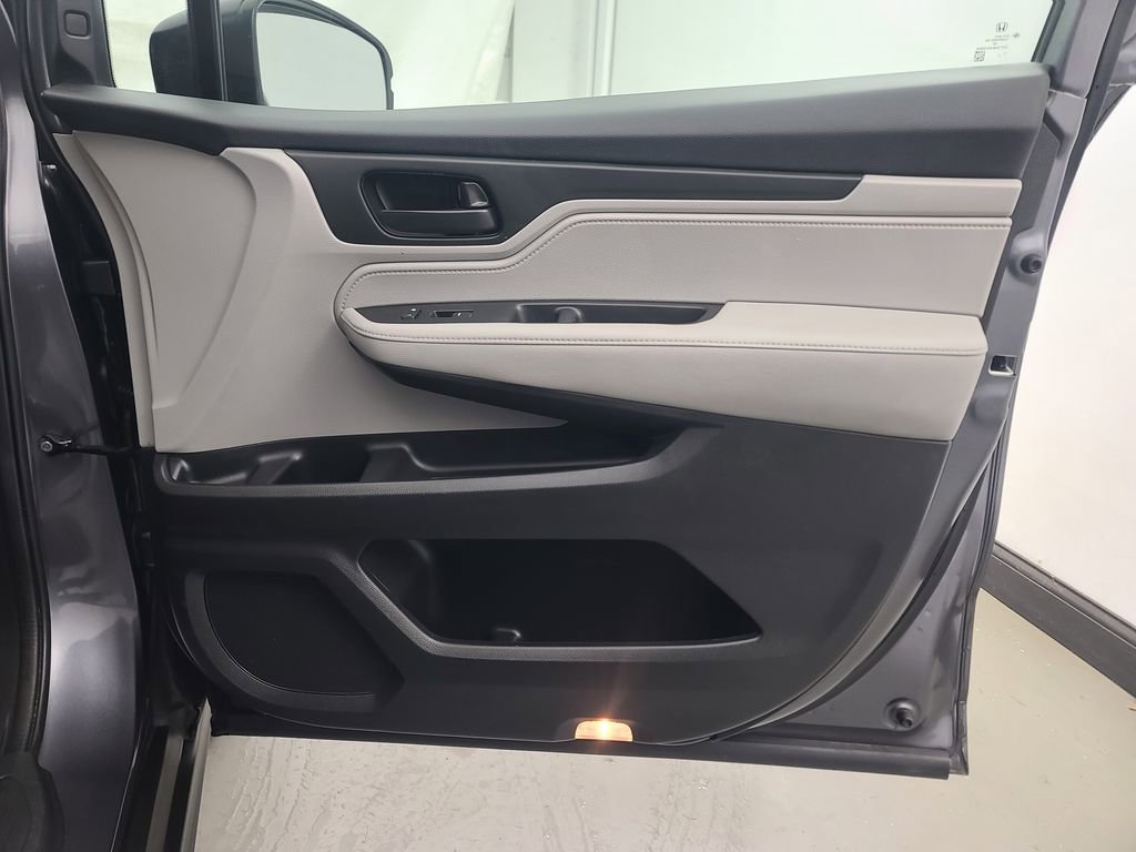Used 2024 Honda Odyssey EX-L image 11