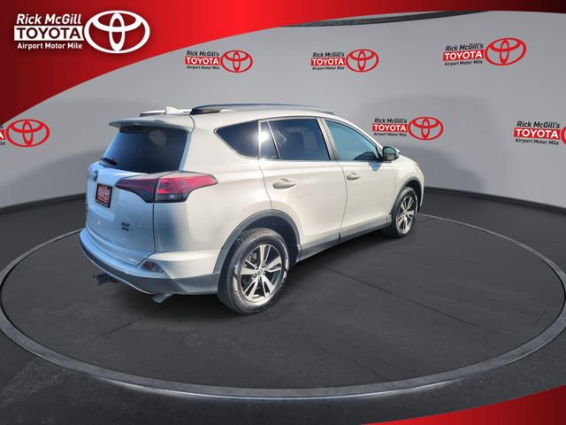 Used 2018 Toyota RAV4 XLE AWD/4WD image 8