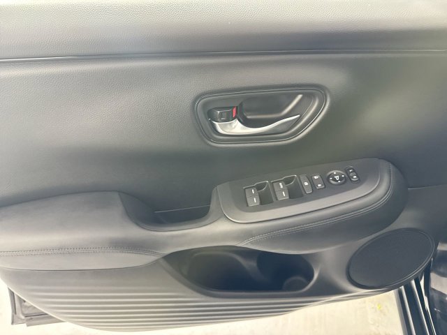 Certified 2024 Honda HR-V LX image 20