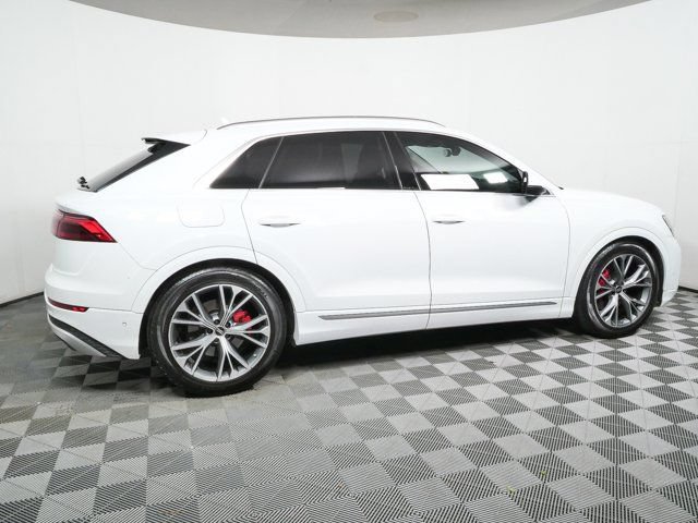 Used 2024 Audi Q8 Prestige AWD/4WD image 2