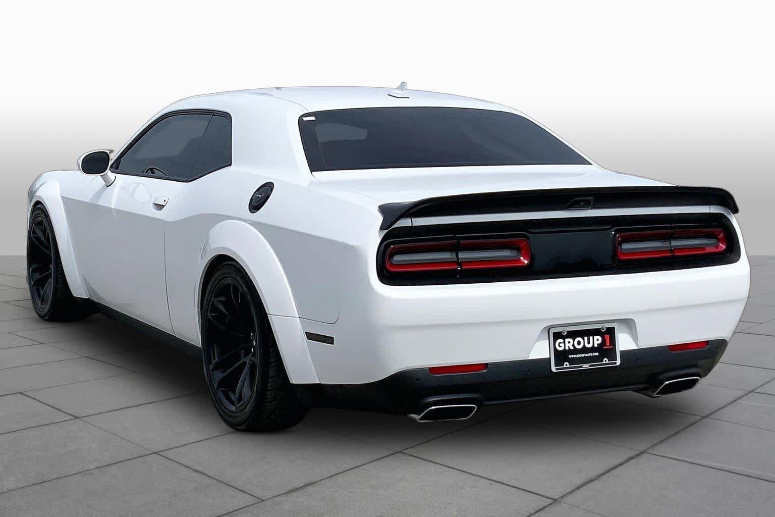 Used 2021 Dodge Challenger R/T Scat Pack RWD image 11