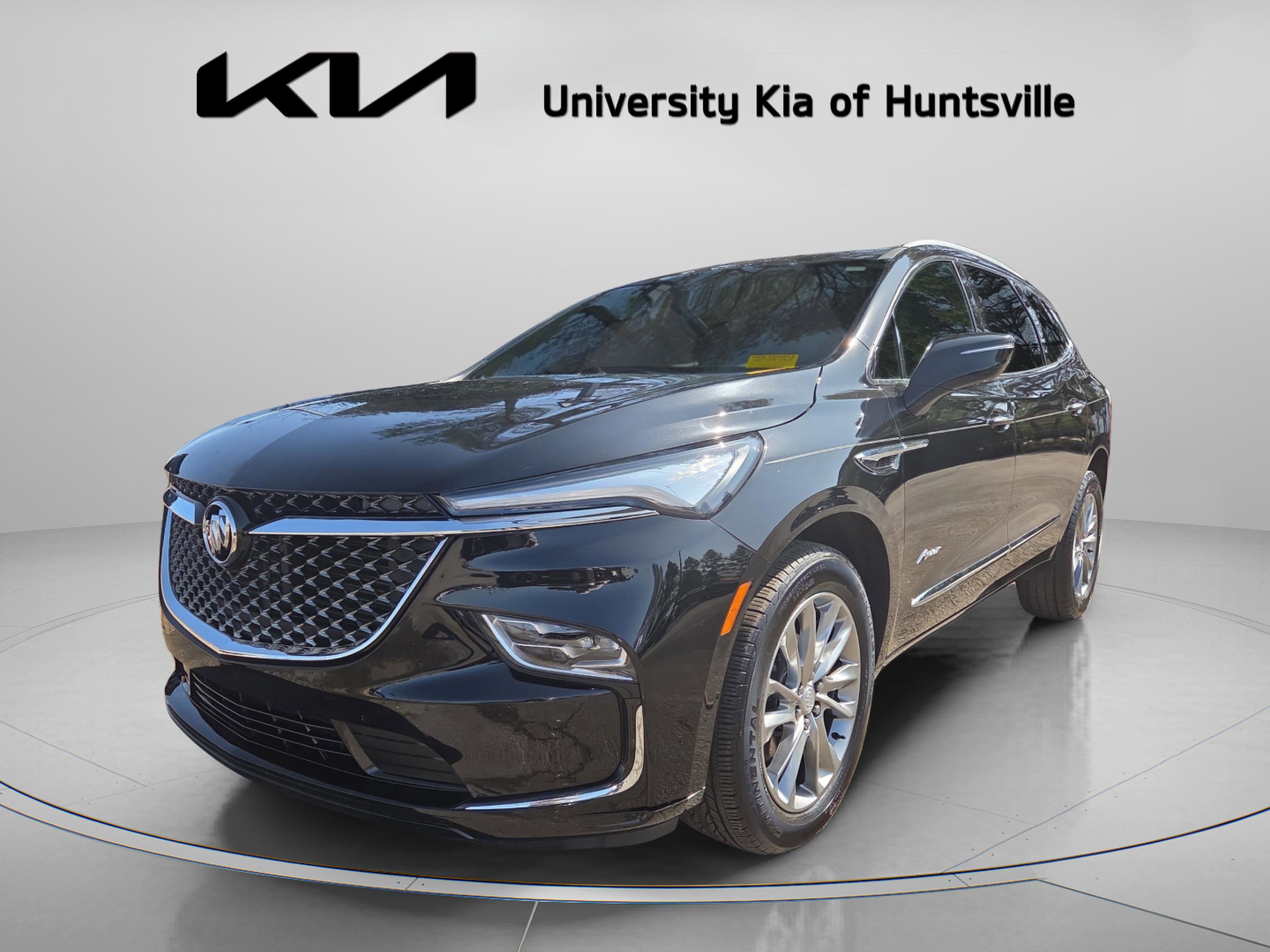 Used 2022 Buick Enclave Avenir w/ Avenir Technology Package image 3