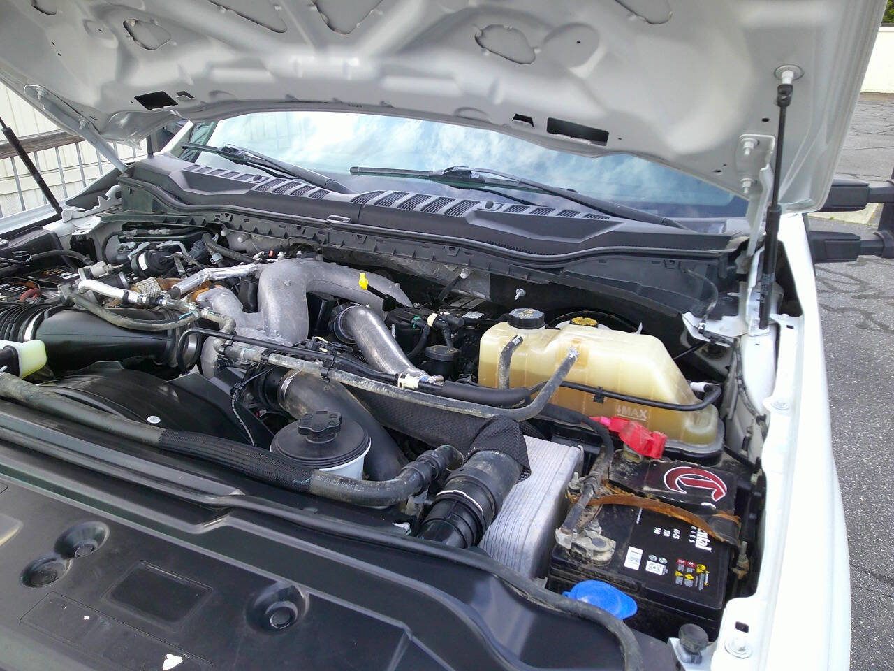 Used 2022 Ford F250 XL w/ Power Equipment Group image 17