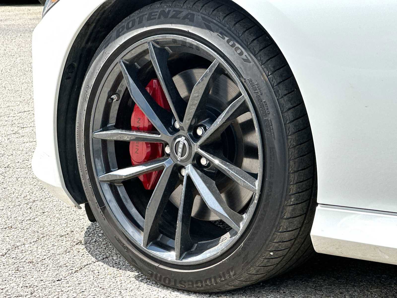 Used 2024 Nissan Z Performance w/ Floor Mat Package RWD image 11