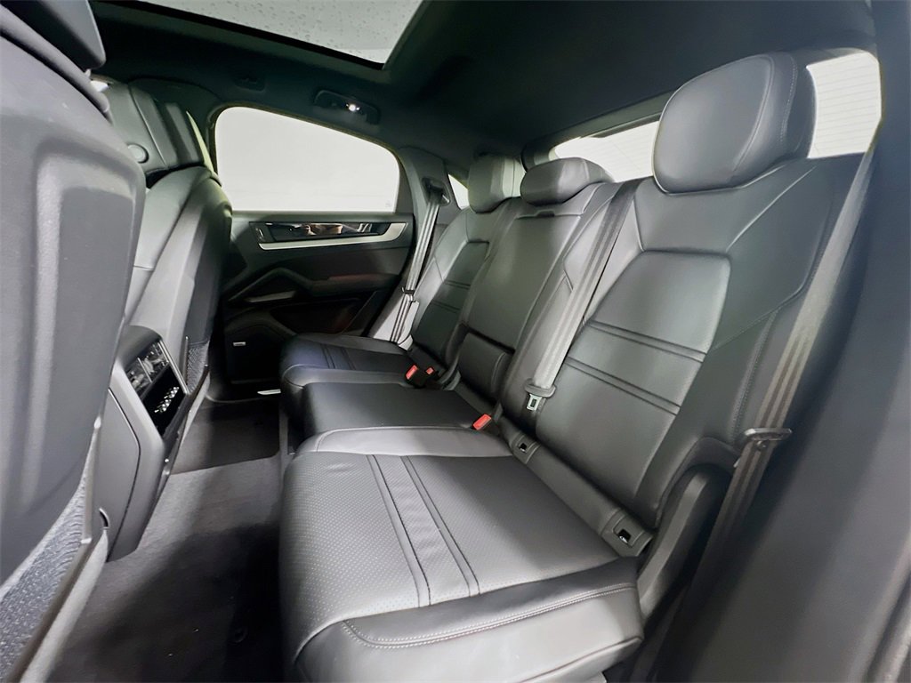 New 2026 Porsche Cayenne S image 24