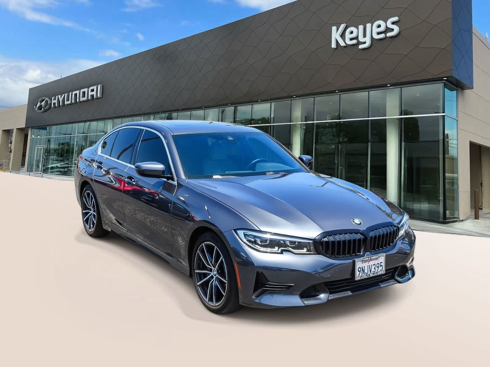 Used 2021 BMW 330e w/ Convenience Package RWD image 3