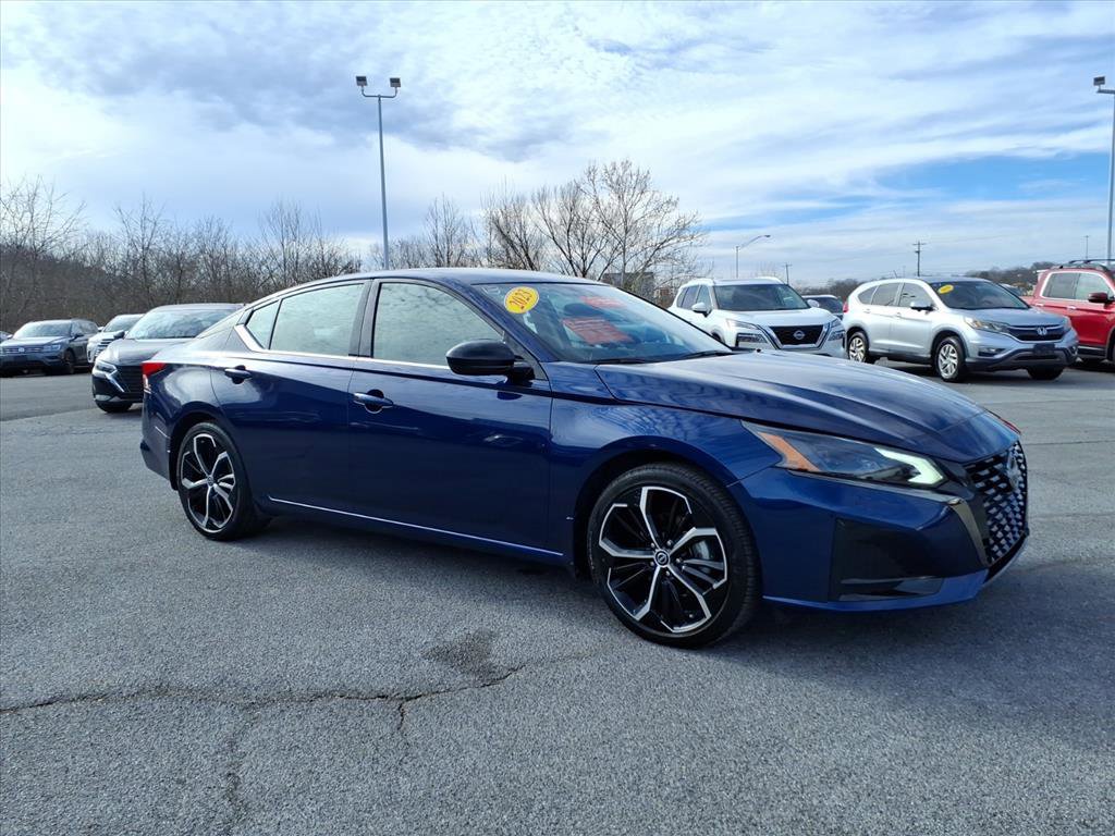 Certified 2023 Nissan Altima 2.5 SR image 14