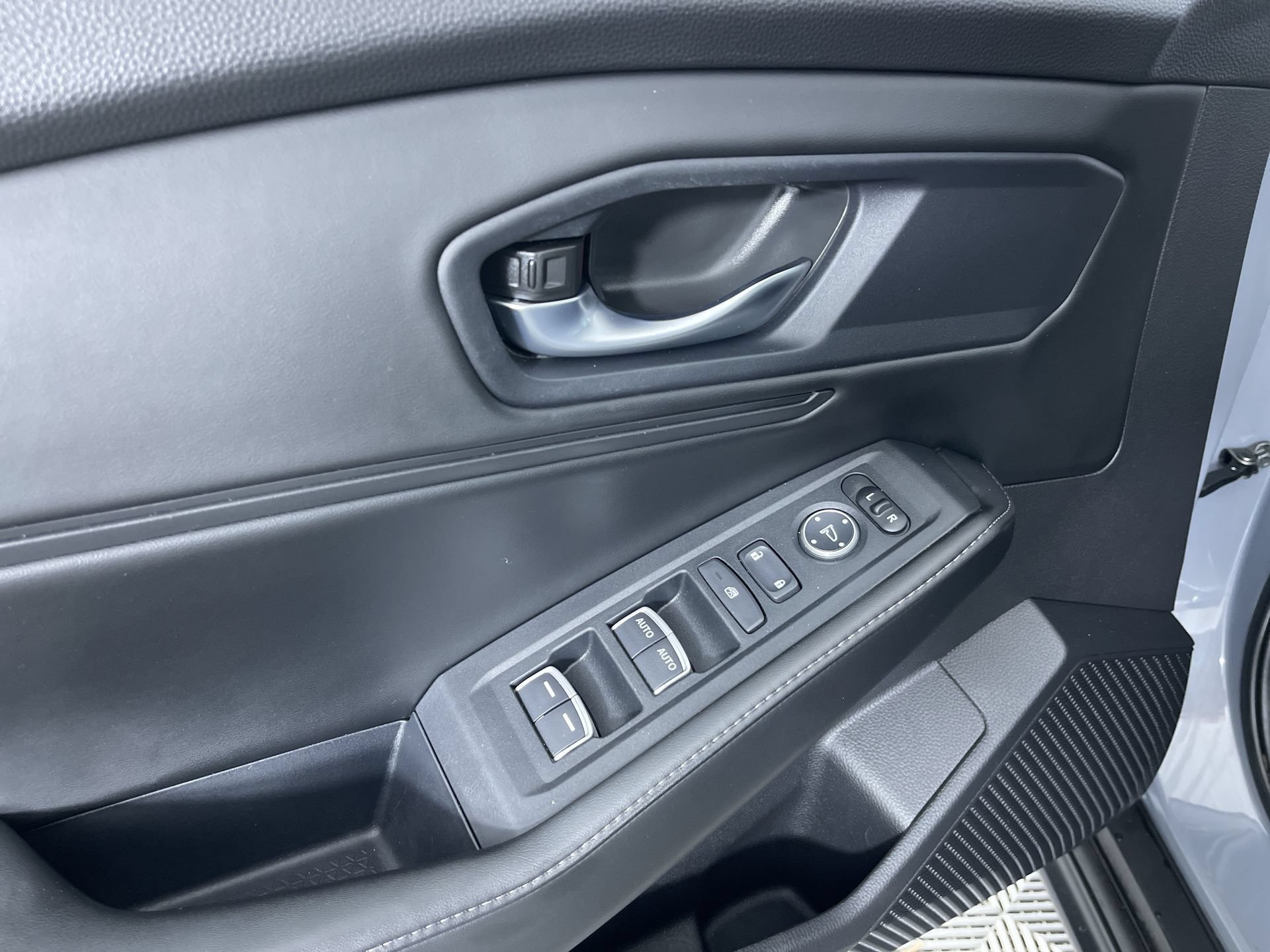 Used 2023 Honda Accord Sport image 14