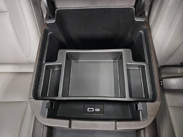 Used 2022 Chevrolet Tahoe LT w/ Luxury Package AWD/4WD image 24