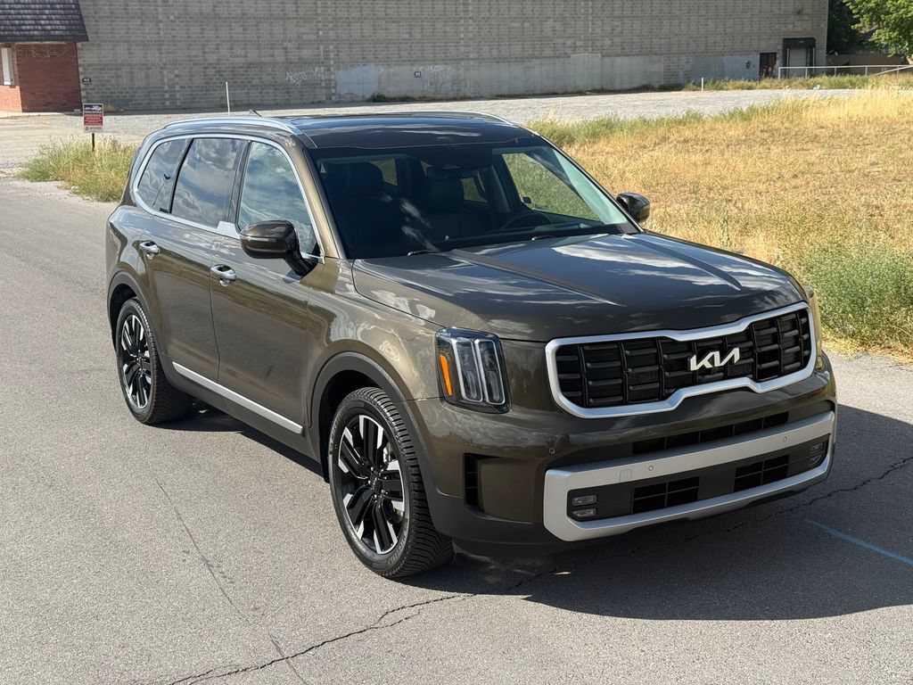 Used 2023 Kia Telluride SX AWD/4WD image 2
