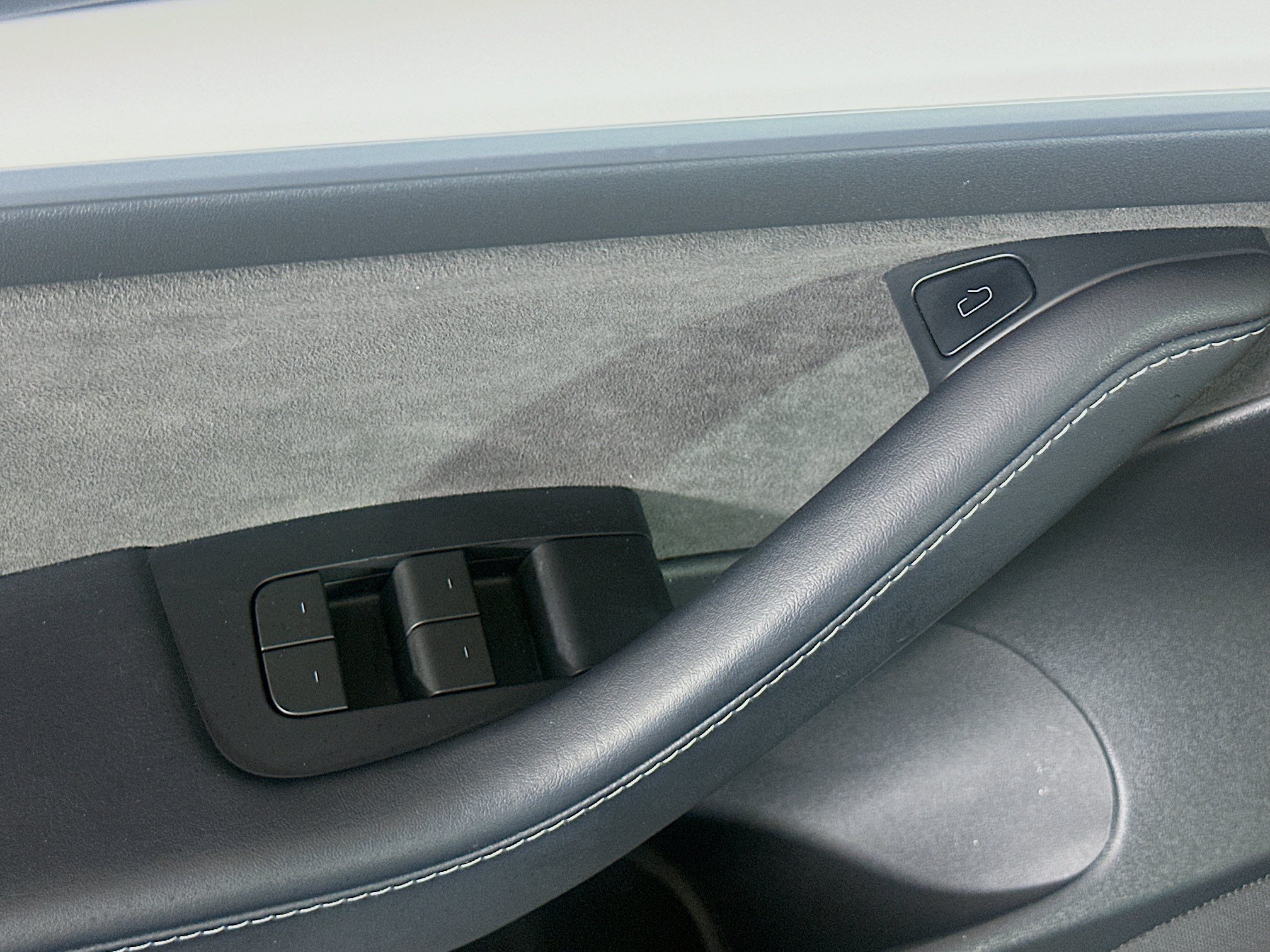 Used 2023 Tesla Model 3 Standard Range RWD image 15