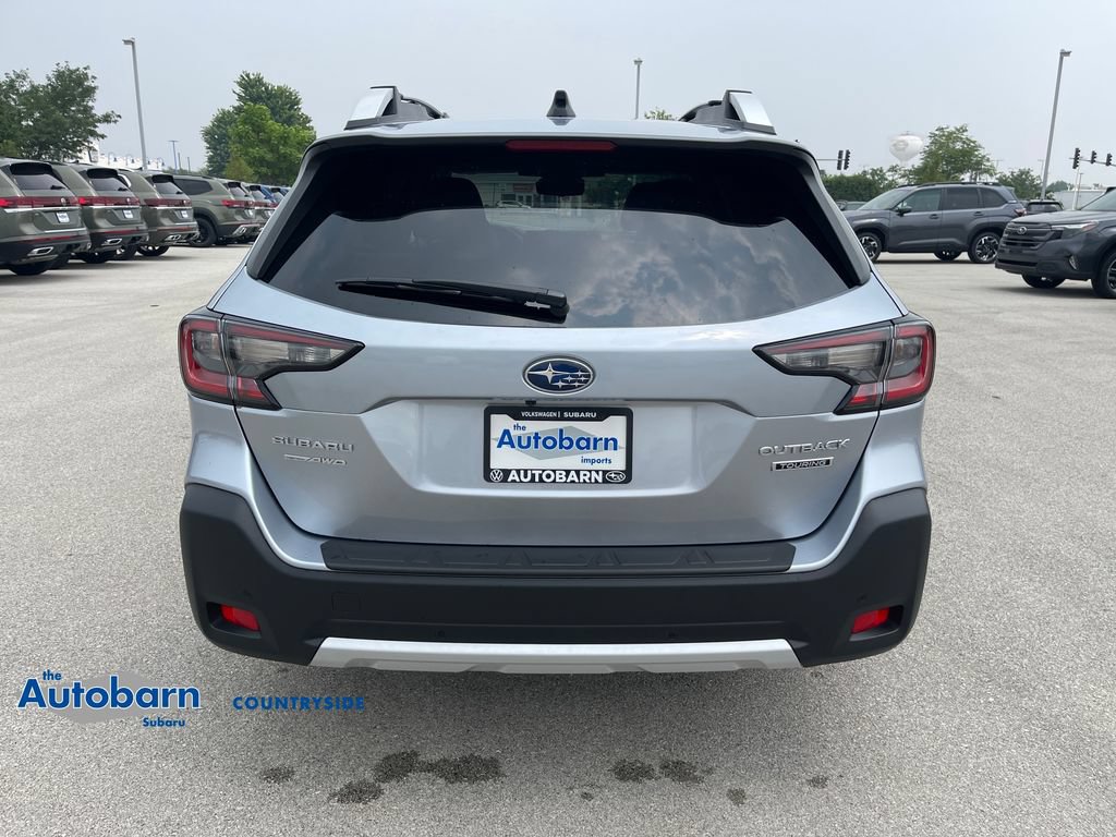 Used 2024 Subaru Outback Touring AWD/4WD image 4