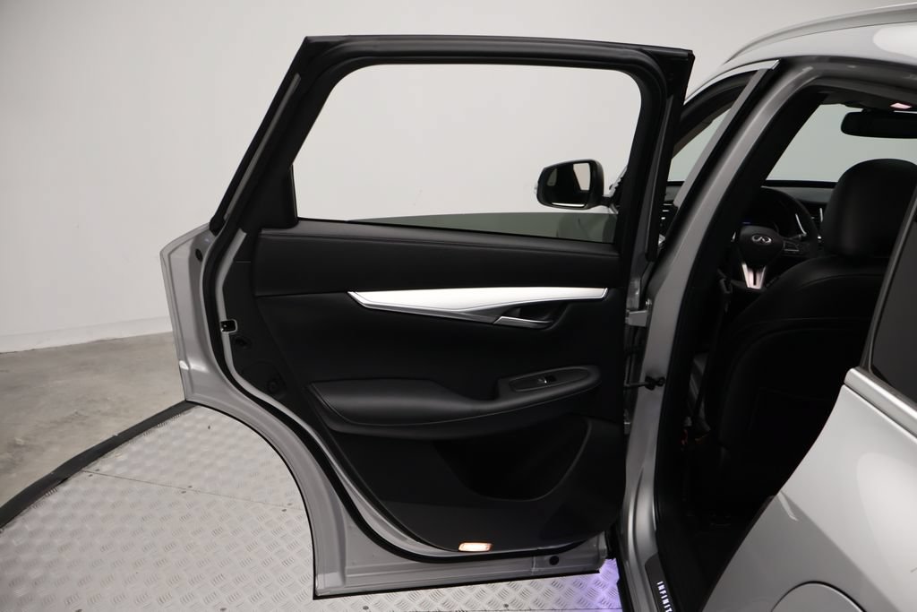 Used 2021 INFINITI QX50 Luxe w/ Cargo Package FWD image 21