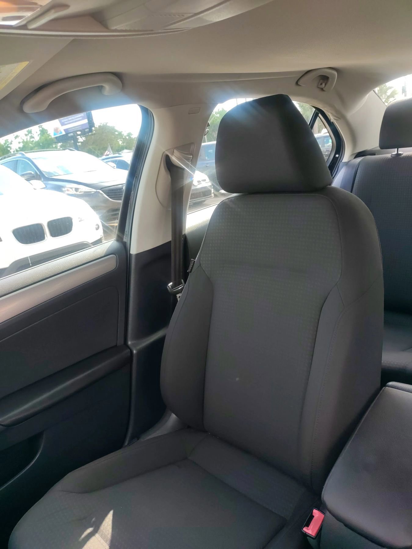 Used 2015 Volkswagen Jetta SE image 4