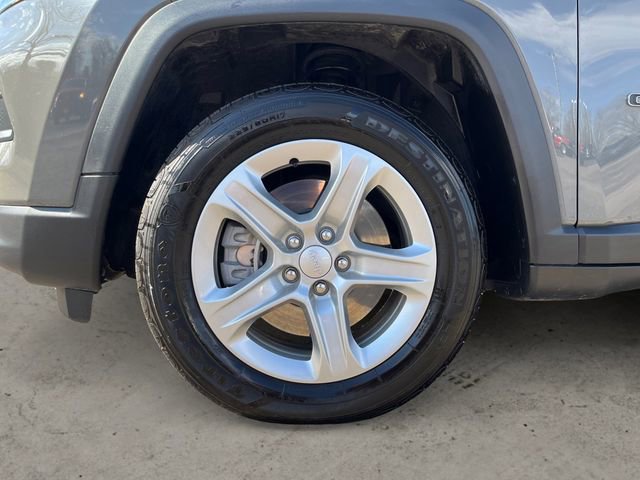 Used 2023 Jeep Compass Sport image 17