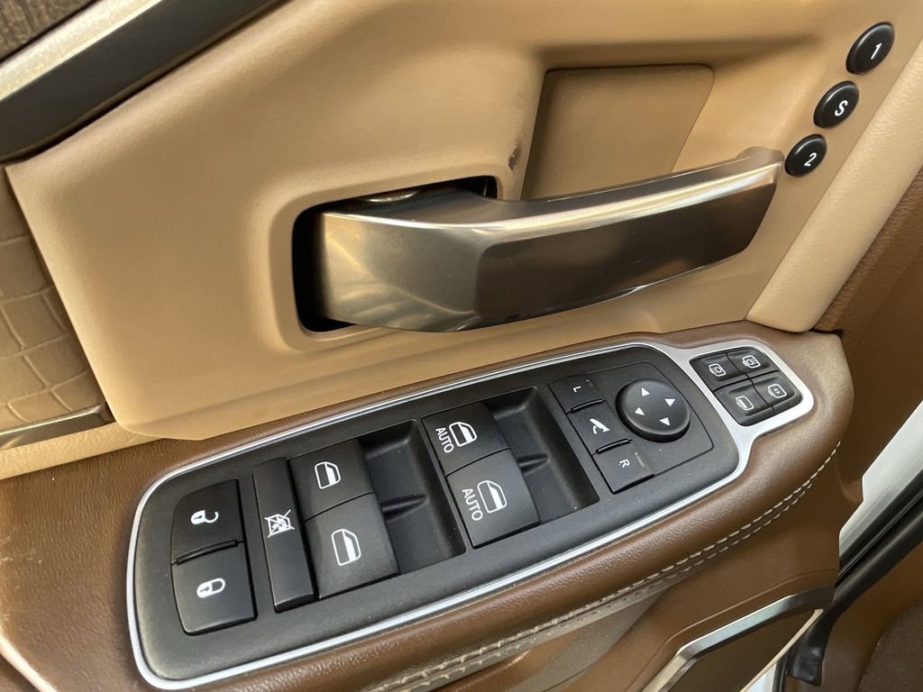 Used 2023 RAM 3500 Limited image 23