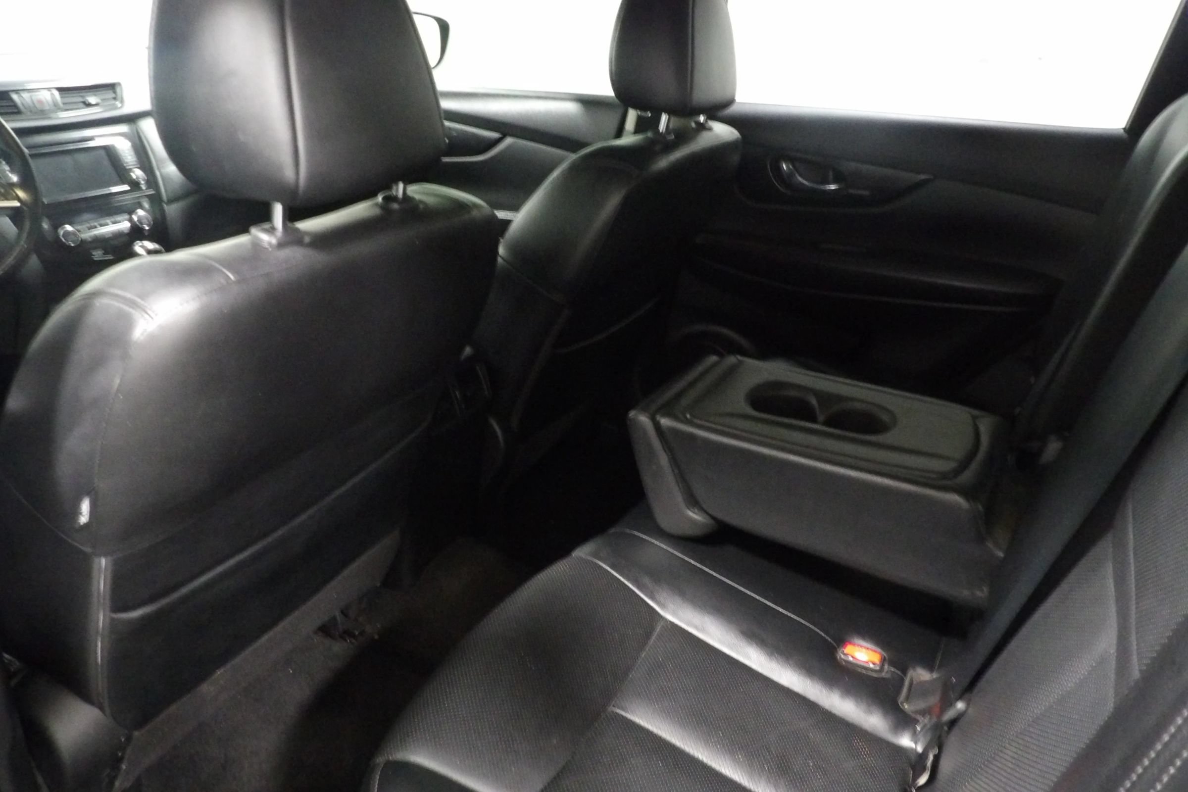 Used 2018 Nissan Rogue SL AWD/4WD image 12