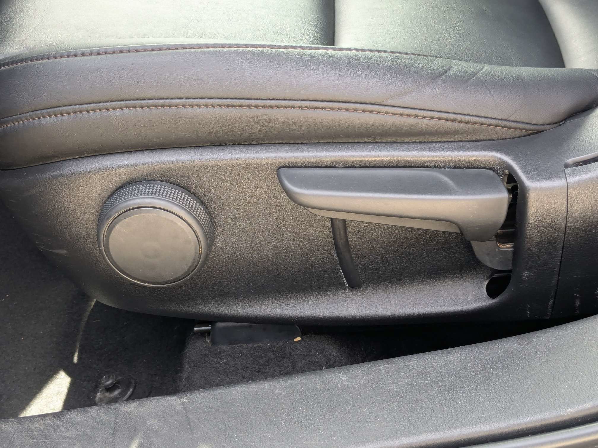 Used 2024 MAZDA MAZDA3 s FWD image 19