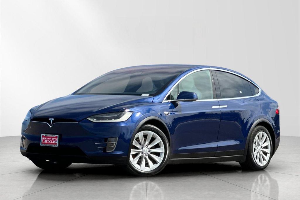 Used 2018 Tesla Model X AWD/4WD image 2