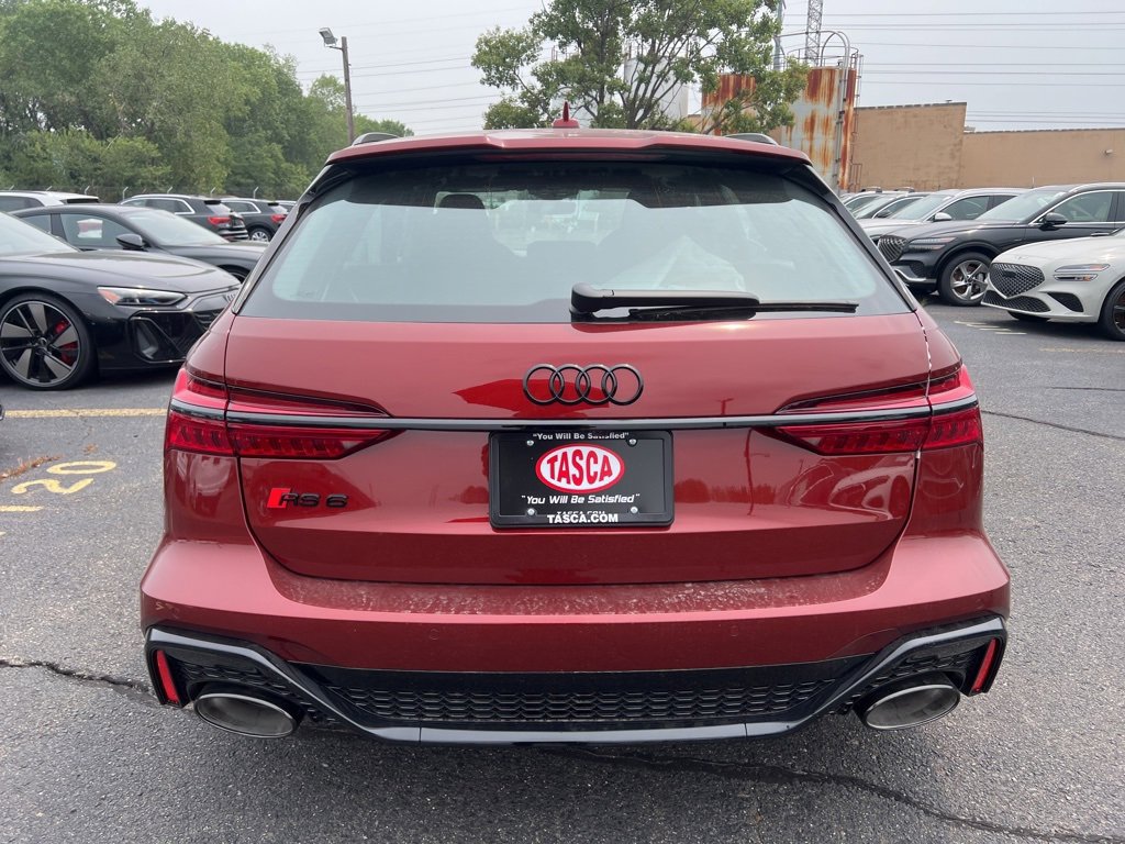 New 2025 Audi RS 6 performance image 4