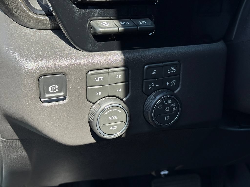 Used 2026 Chevrolet Silverado 1500 ZR2 AWD/4WD image 25