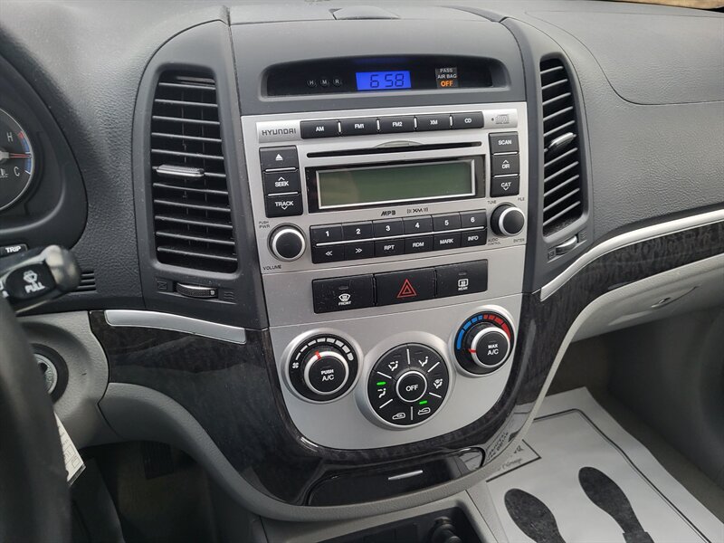 Used 2008 Hyundai Santa Fe SE FWD image 18