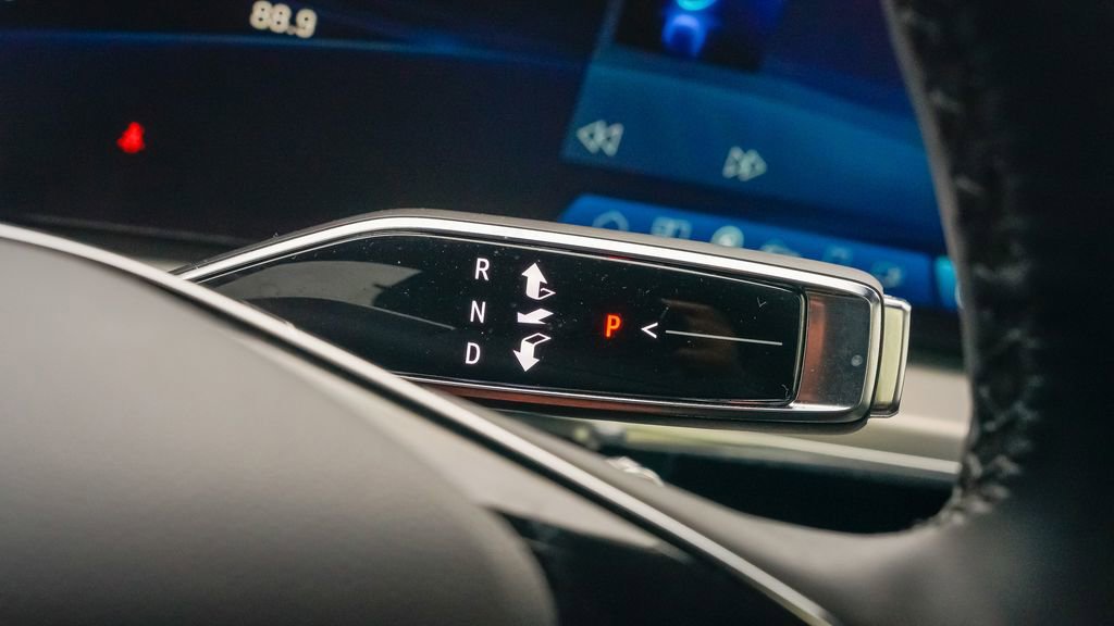 Certified 2025 Cadillac Lyriq Luxury image 25