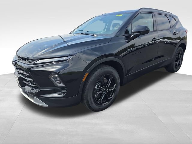 New 2026 Chevrolet Blazer LT w/ Convenience Package AWD/4WD image 1