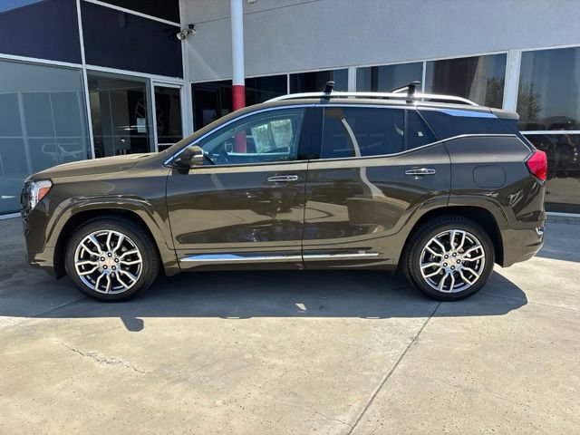 Used 2023 GMC Terrain Denali AWD/4WD image 7