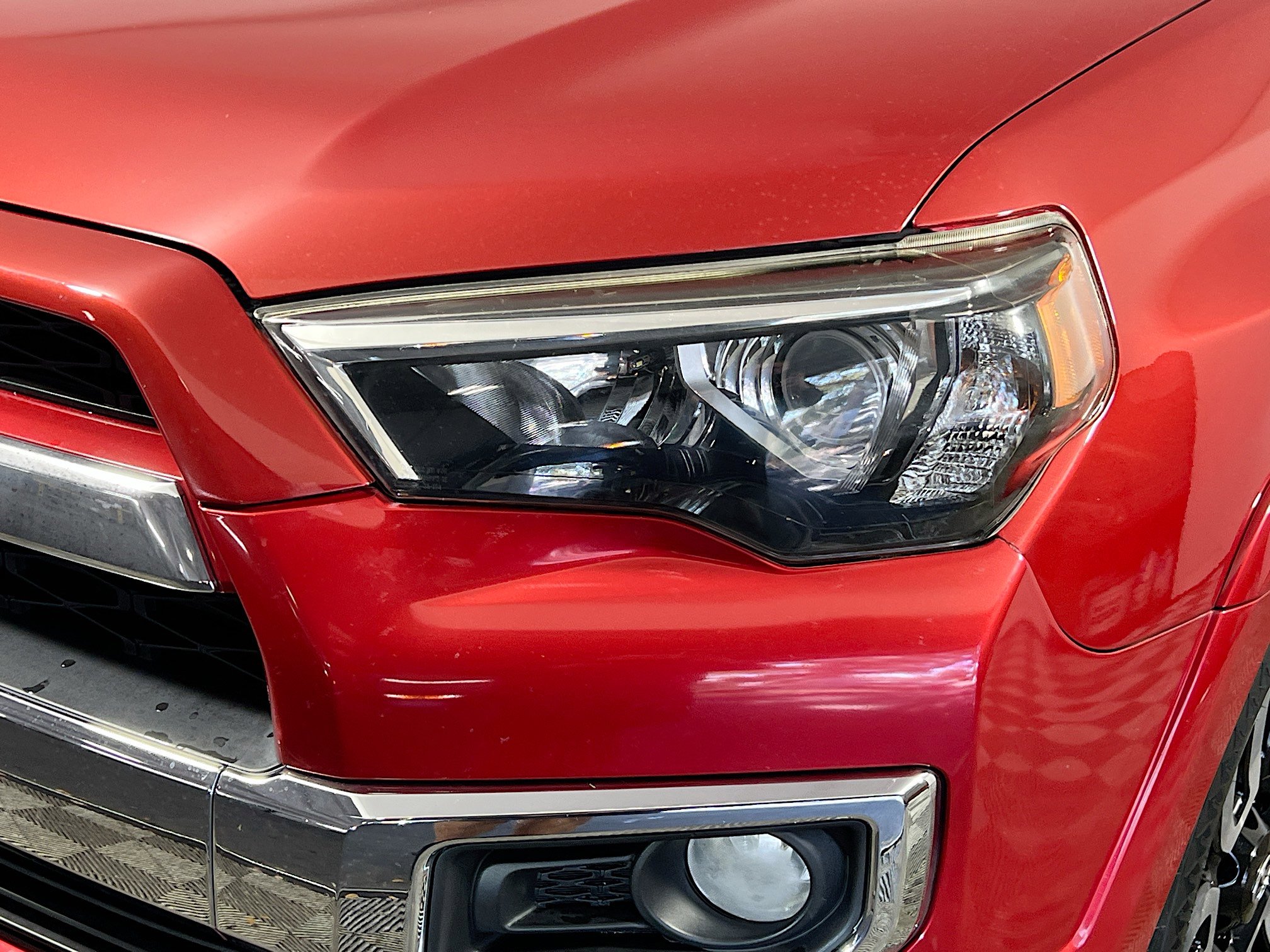 Used 2016 Toyota 4Runner Limited image 12