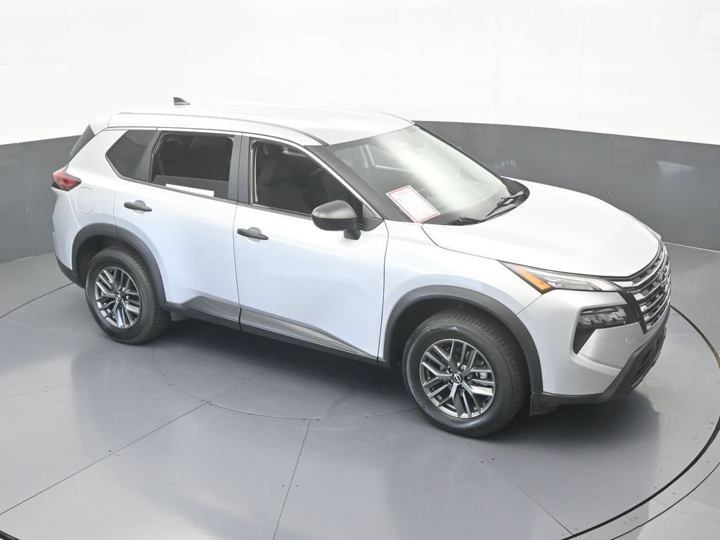 Used 2024 Nissan Rogue S FWD image 48
