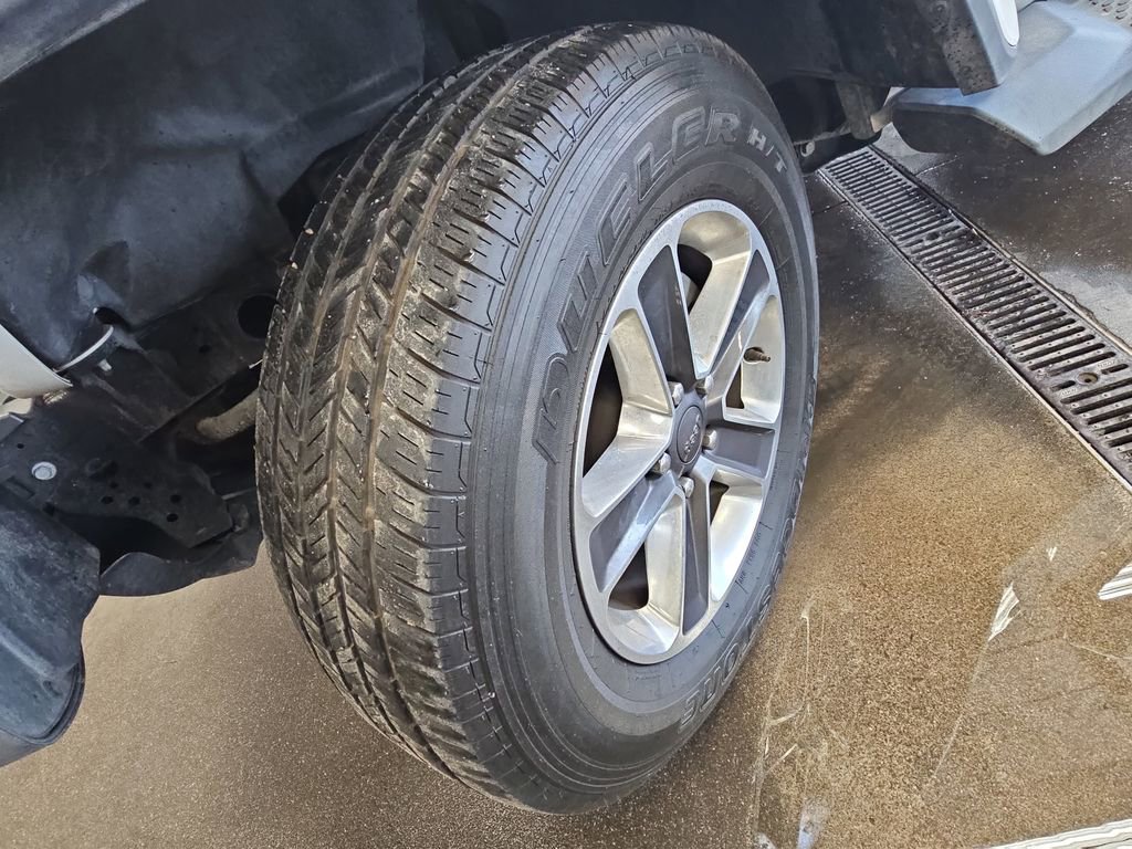 Used 2020 Jeep Wrangler Unlimited Sahara AWD/4WD image 30
