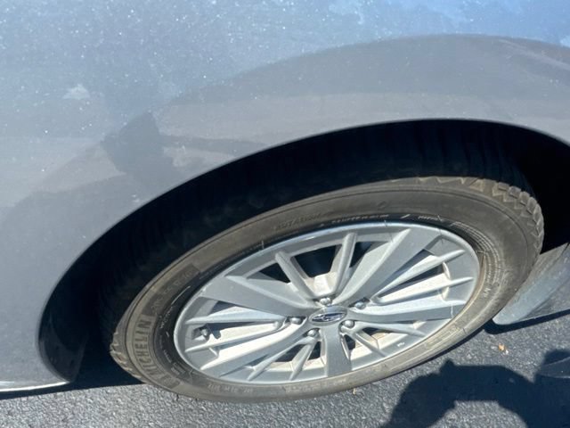 Used 2017 Subaru Impreza 2.0i Premium AWD/4WD image 4