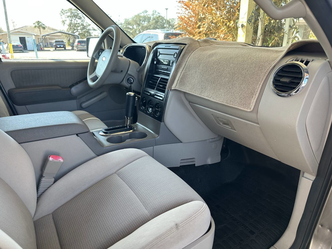 Used 2007 Ford Explorer Sport Trac XLT image 19