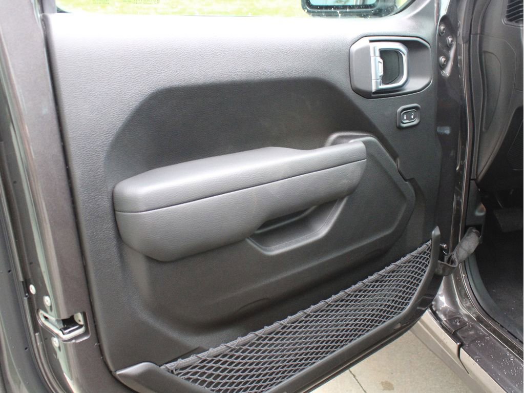 New 2026 Jeep Wrangler Sport AWD/4WD image 9