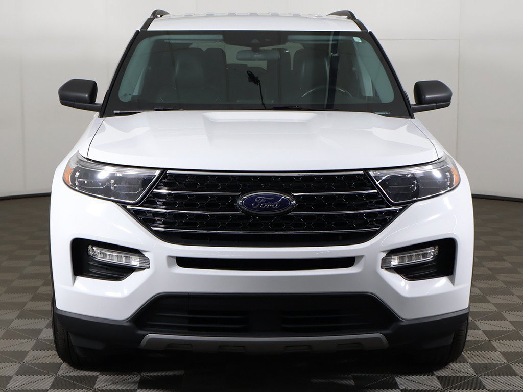 Used 2021 Ford Explorer XLT w/ Equipment Group 202A AWD/4WD image 12