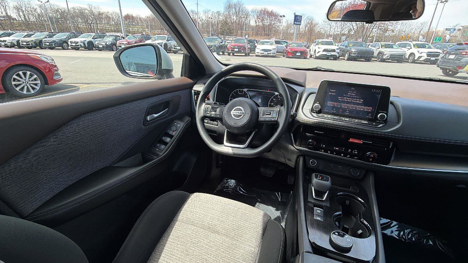 Used 2021 Nissan Rogue SV AWD/4WD image 20