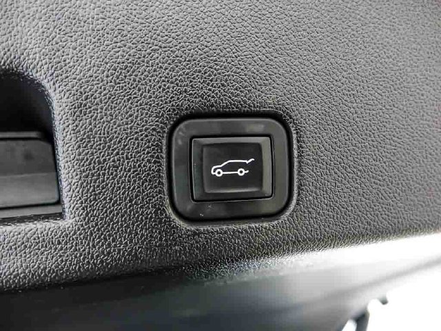 Used 2026 Chevrolet Traverse LT AWD/4WD image 31