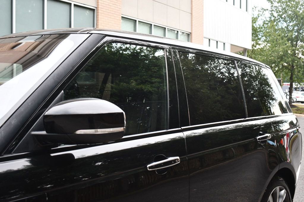 Used 2017 Land Rover Range Rover Long Wheelbase Autobiography image 4