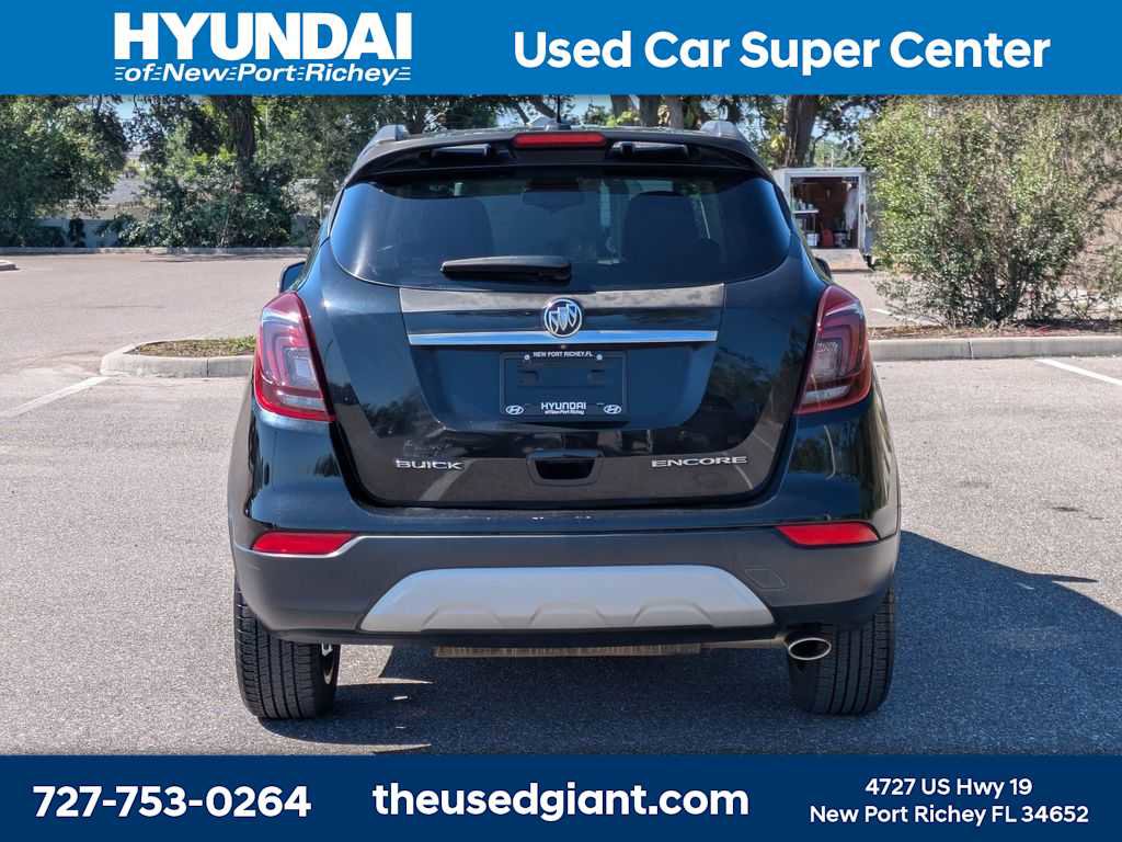 Used 2017 Buick Encore Sport Touring FWD image 4