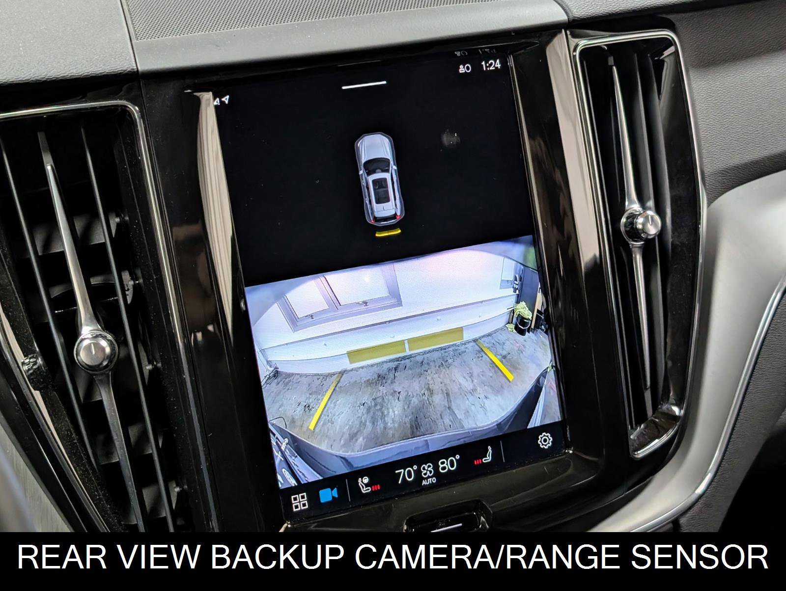 Used 2025 Volvo XC60 B5 Core AWD/4WD image 36