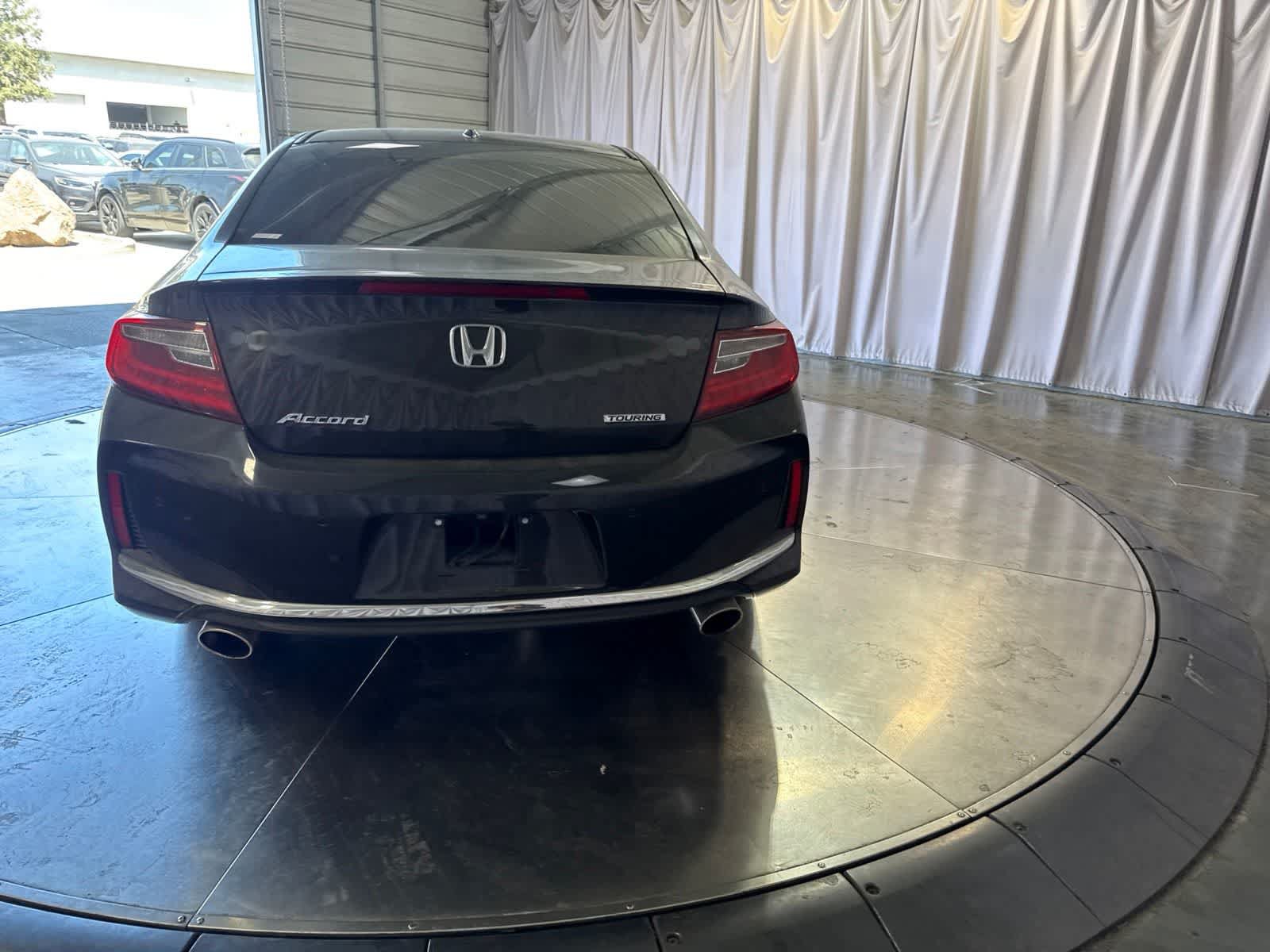Used 2017 Honda Accord Touring image 6