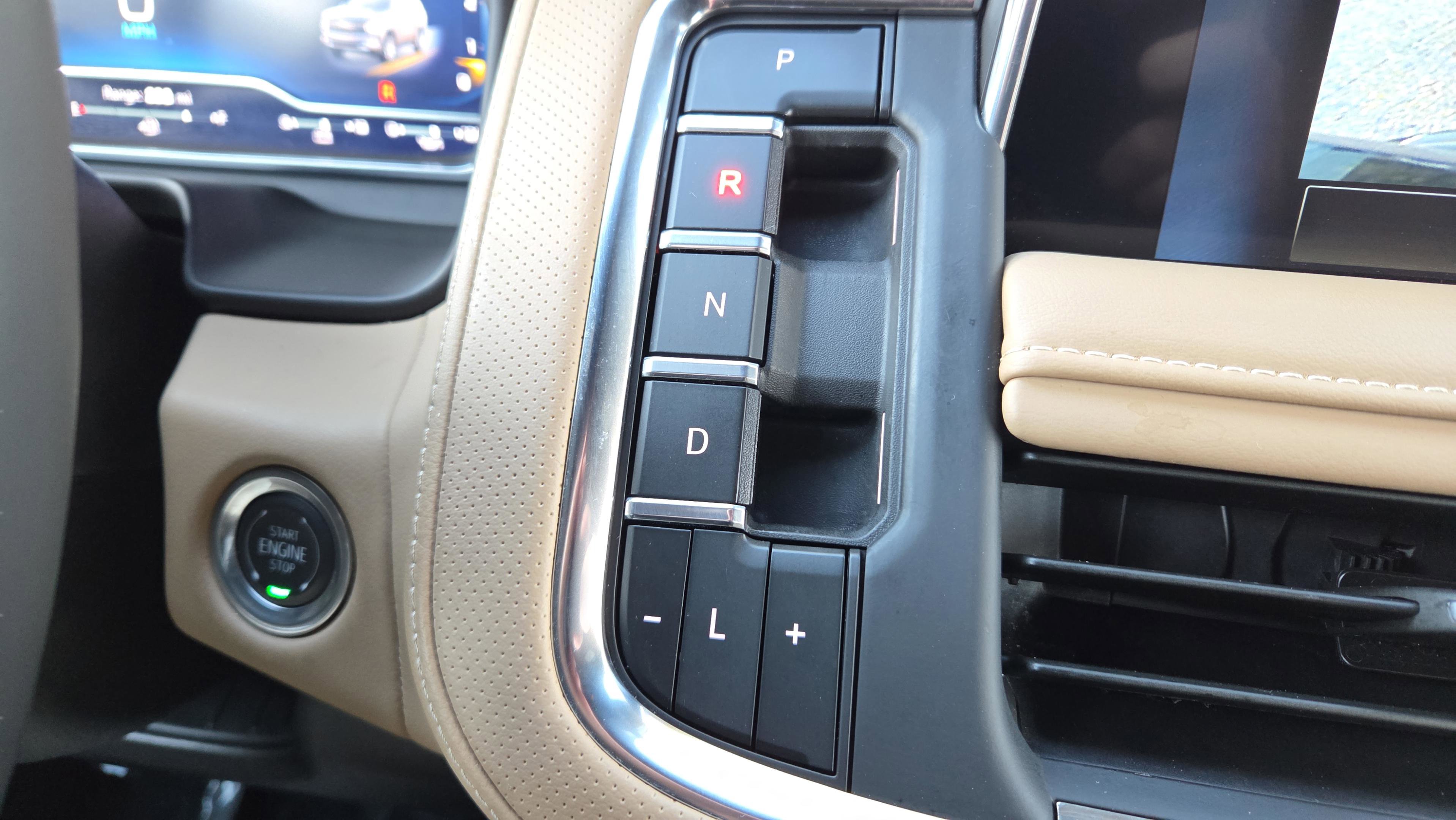 Used 2024 Chevrolet Tahoe Premier image 13